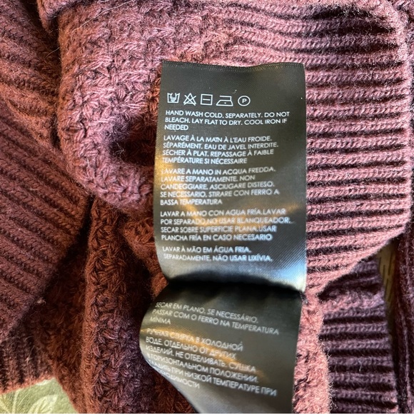 Club Monaco Women's Burgundy Wool Blend Sweater XS - Picture 6 of 7